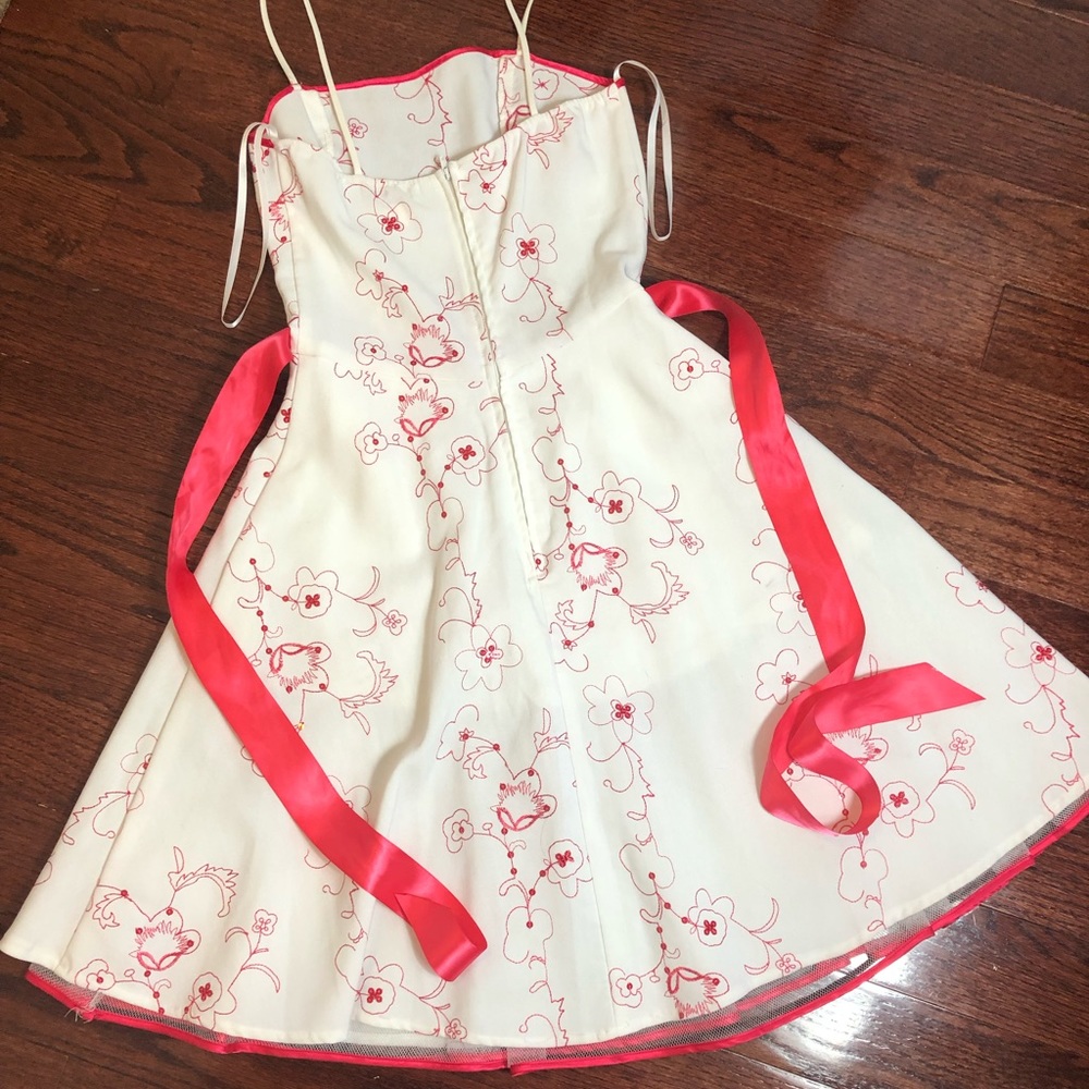 Stepping Out girls dress - Picture 7 of 9